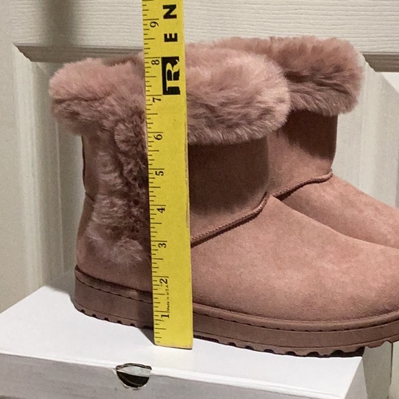 SO Mauve Faux Suede/Fur Ankle Boots - Size 9.5 - Picture 4 of 4